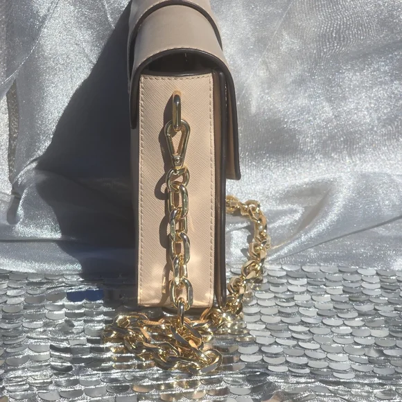 Michael Kors Carmen Medium Convertible Shoulder Crossbody Bag Buff Leather